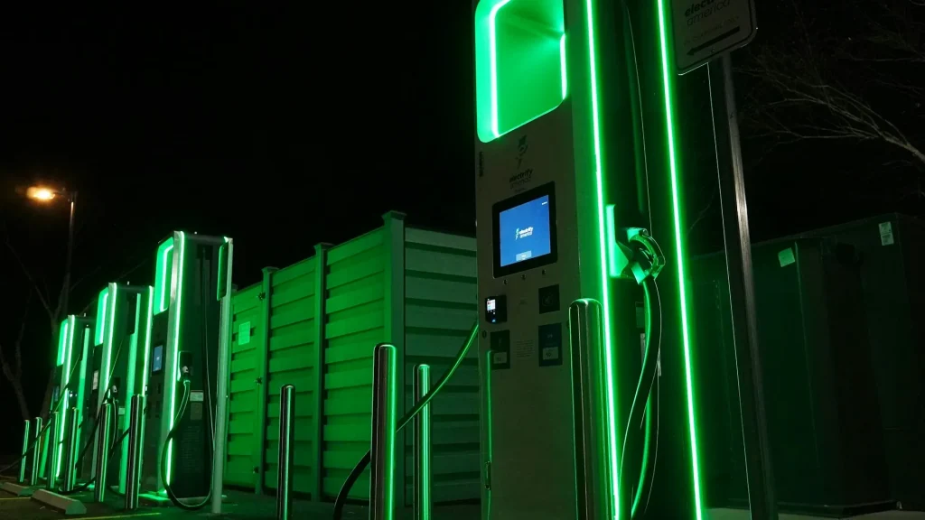 W Żarnowcu powstaje największy magazyn energii w Polsce
