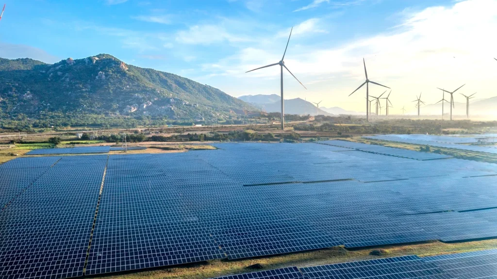 Pierwsze ujemne ceny RCE w 2026 r.: co prosument z PV może z tym zrobić?