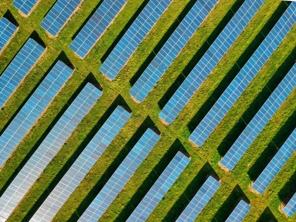 Kwietniowe dane PSE: więcej OZE, większa potrzeba elastyczności