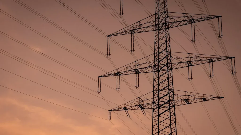Porównanie zestawów magazynów energii 10-15 kWh: Deye, KSTAR i Sigenergy