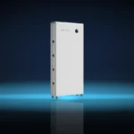 Cena magazynu energii za kWh — mediany i kwartyle z analizy 94 produktów katalogu EnergyDock